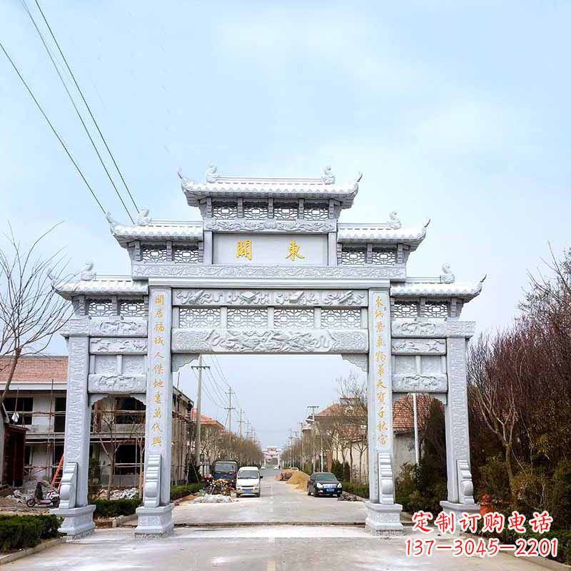 江西传承古风——村镇三门石牌坊雕塑