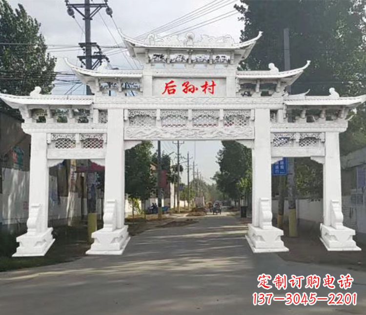 江西村庄三门五楼牌坊石雕 (2)