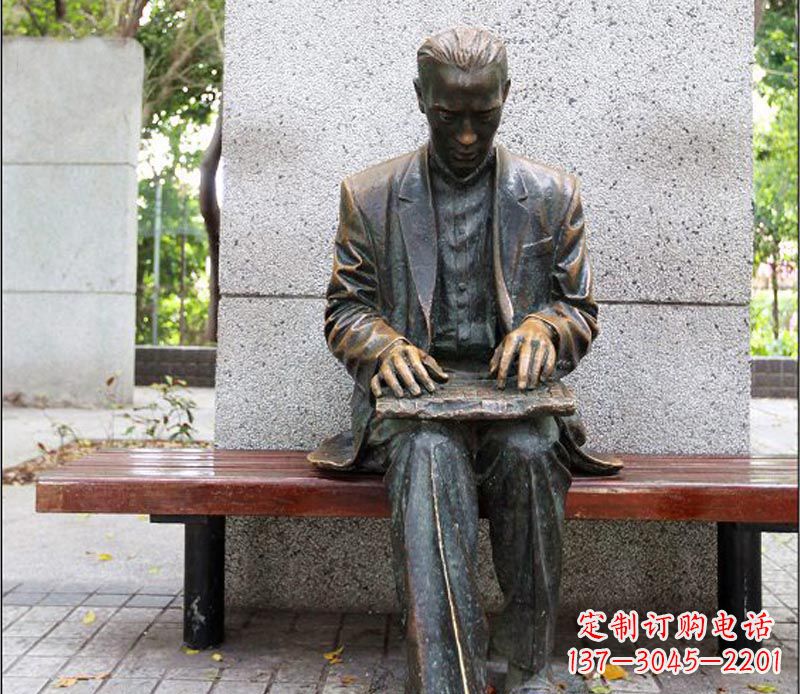 江西“男性英姿飒爽的雕塑”
