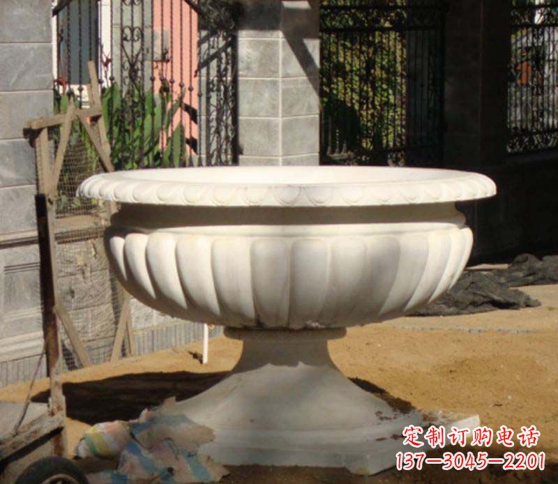 江西精美大理石花盆雕塑