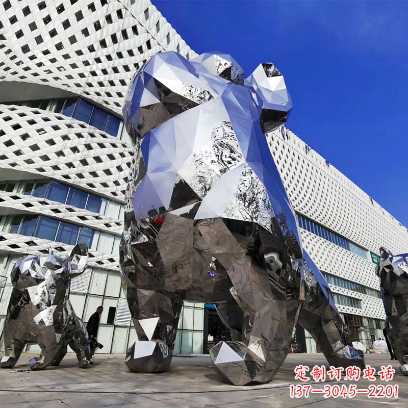 江西优雅可爱的面部狗雕塑
