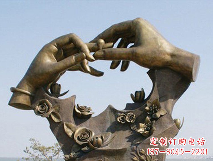 江西戴戒指的手铜雕