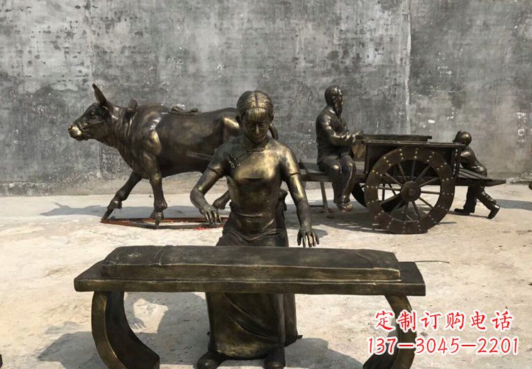 江西精美绝伦的古筝铜雕