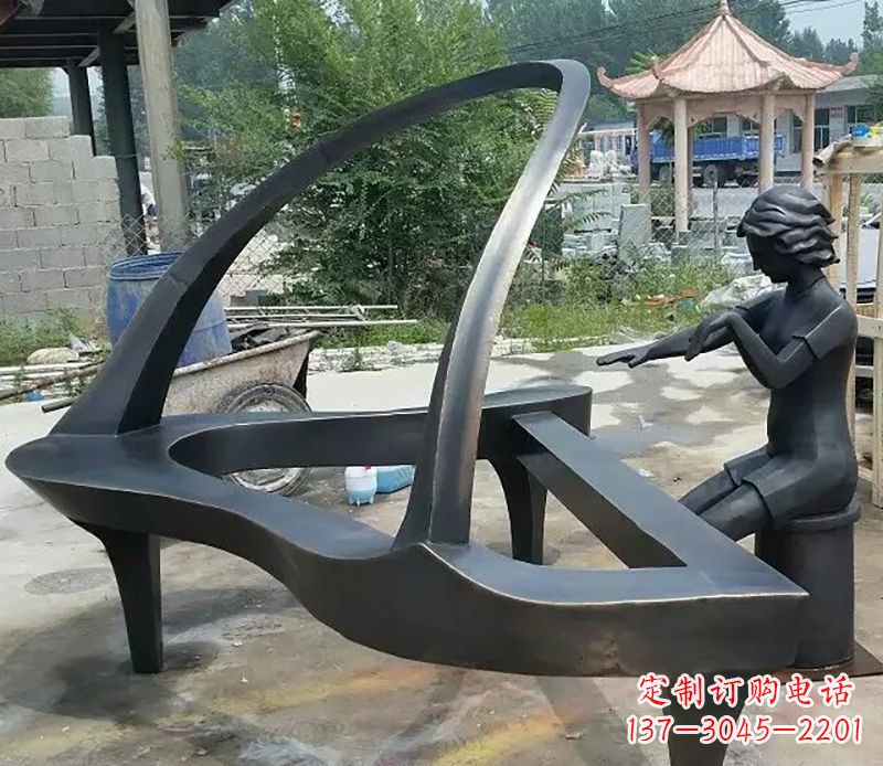 江西钢琴抽象铜雕