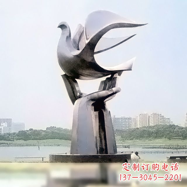 江西精美鸽子雕塑
