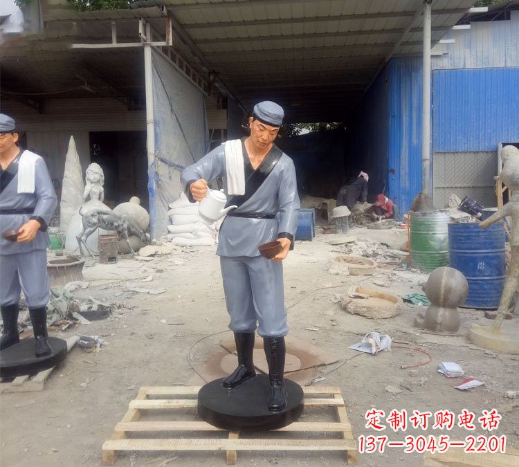 江西饭店门口玻璃钢仿真店小二雕塑