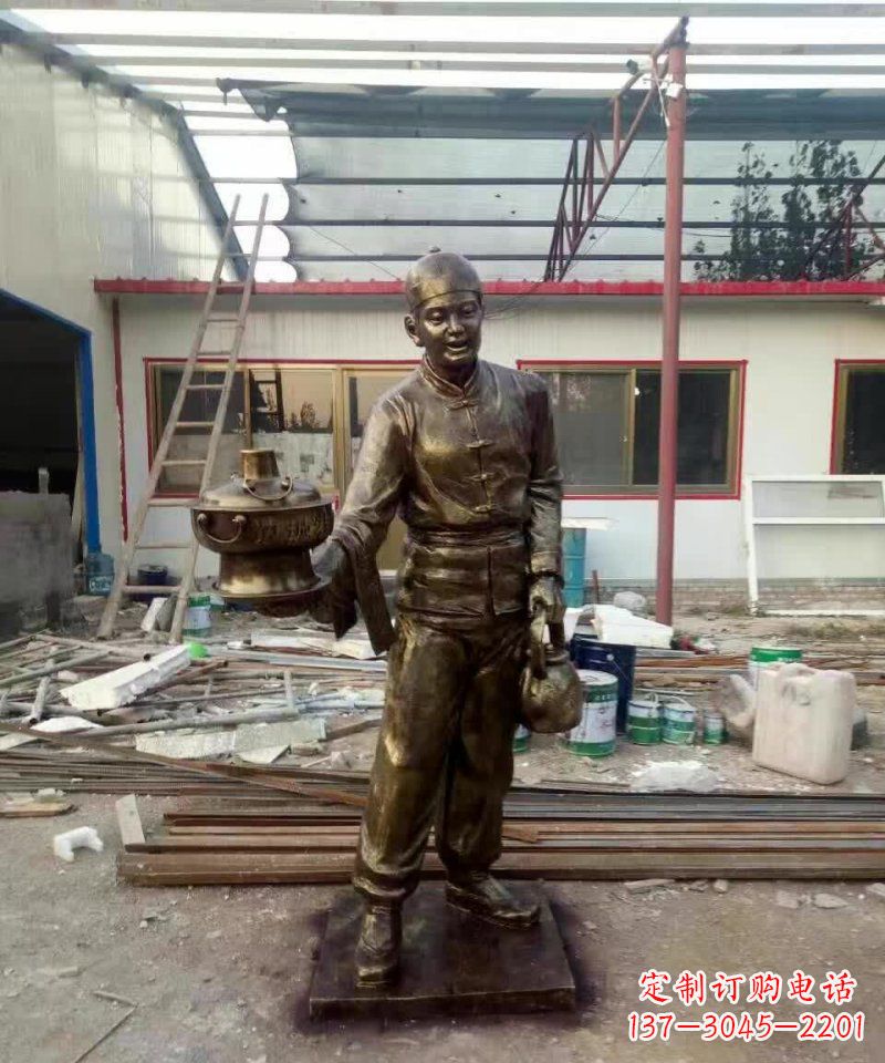 江西饭店门口店小二人物铜雕 (2)