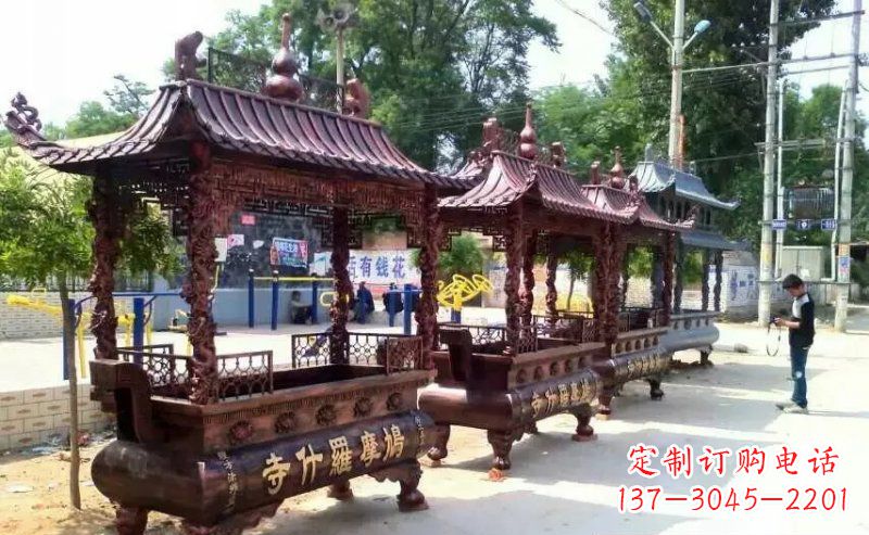 江西传统方形香炉铜雕塑