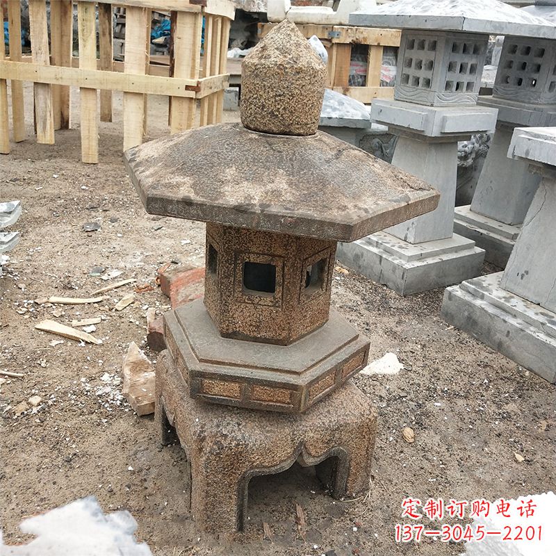 江西古雅时尚仿古石灯笼雕塑