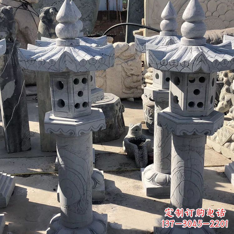 江西中式仿古青石灯笼雕塑