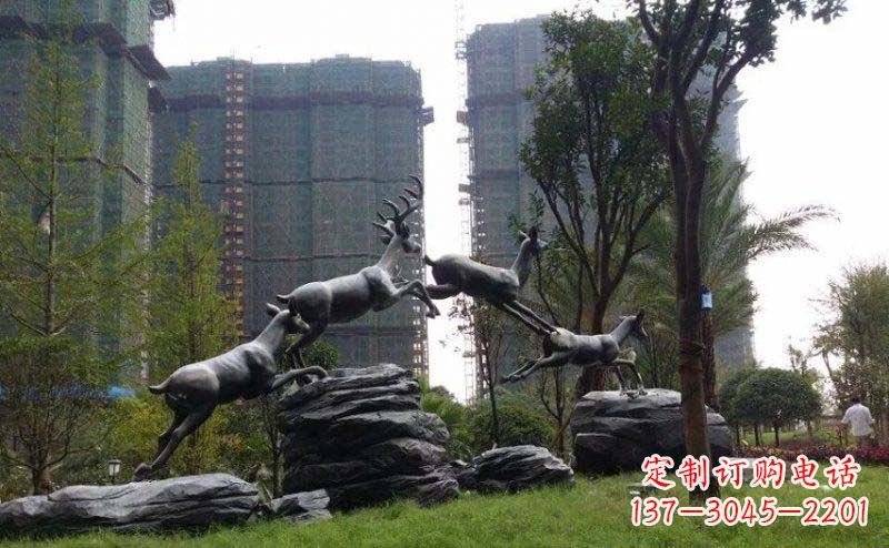 江西飞奔小鹿小区精美动物铜雕