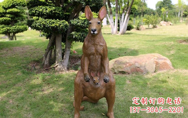 江西公园玻璃钢仿真袋鼠雕塑