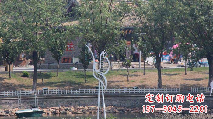 江西融合瑞雪灵羽,灵灯晶莹不锈钢仙鹤雕塑