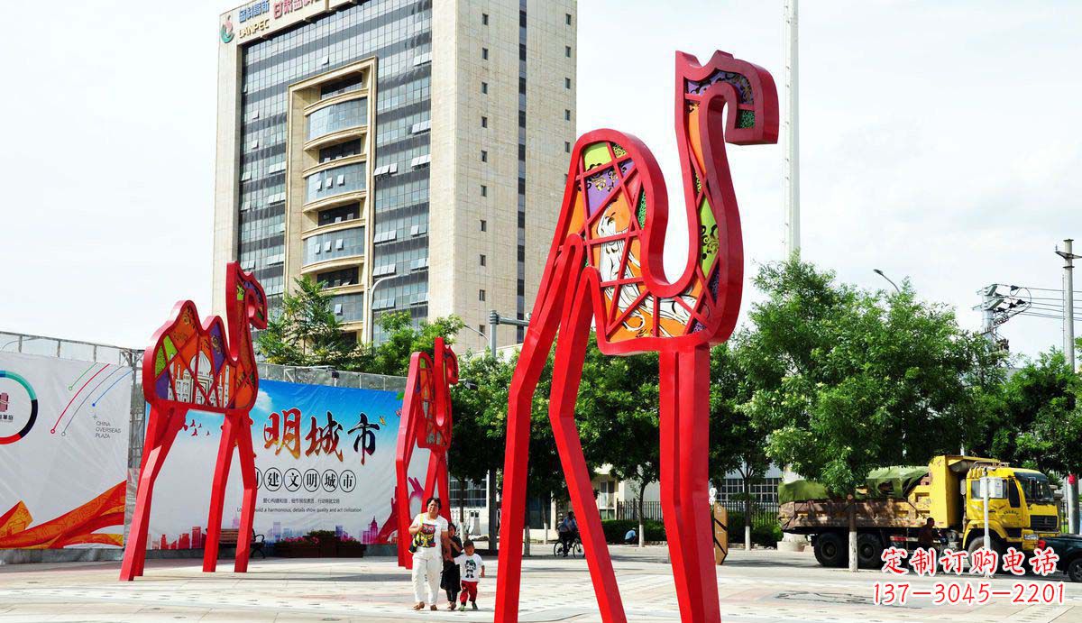 江西公园不锈钢抽象骆驼雕塑