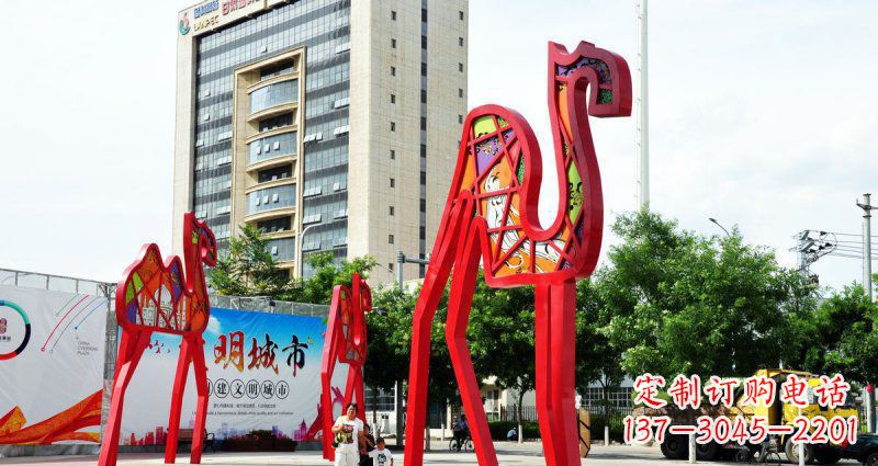 江西品质精良的公园不锈钢骆驼雕塑