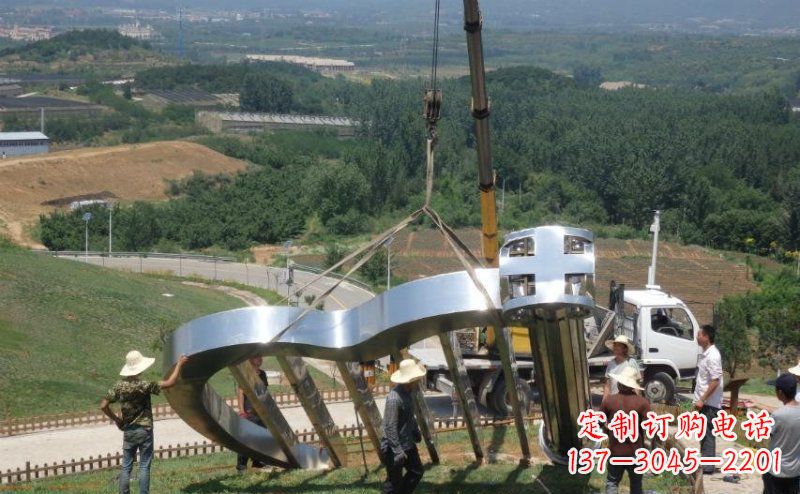江西公园竖琴雕塑——缔造完美的艺术景观