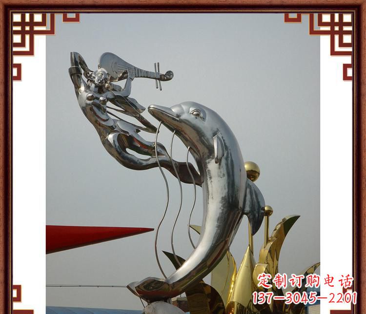 江西活力满满的海豚雕塑