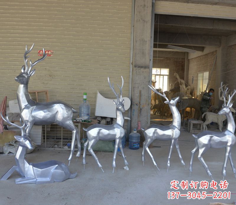 江西不锈钢动物雕塑——鹿