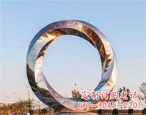 江西精美的不锈钢圆环景观雕塑