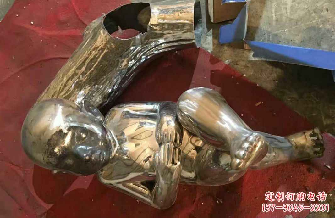 江西风格时尚可爱的不锈钢儿童雕塑