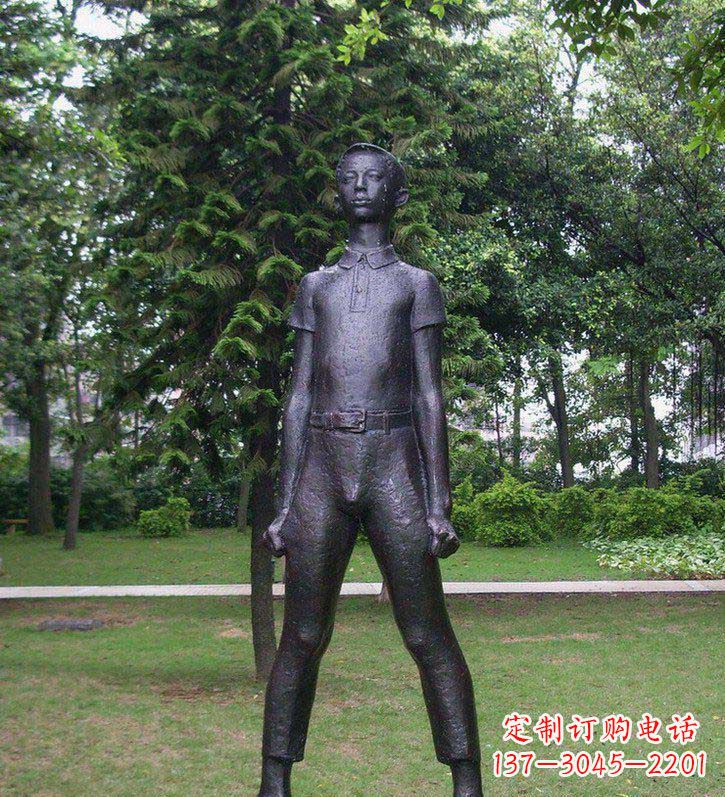 江西夕阳下的感动——铜雕男孩人物雕塑