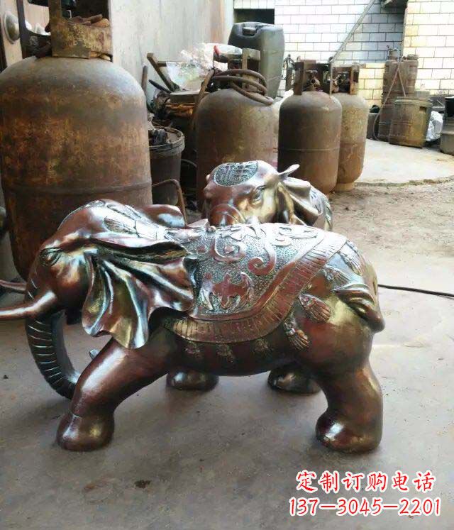 江西 精美的铜质大象招财雕塑