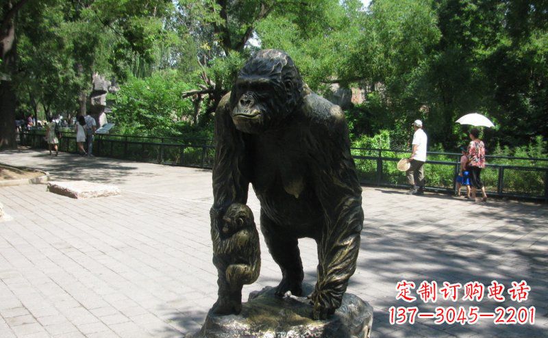 江西象征力量的猩猩铜雕