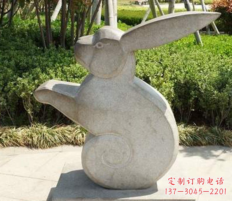 江西公园兔子雕塑,营造可爱的氛围