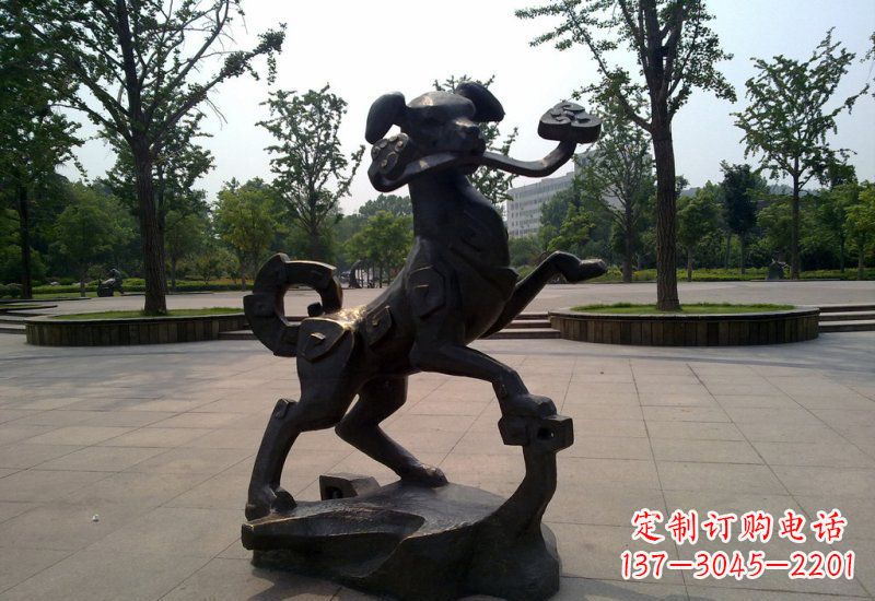 江西公园动物如意小狗铜雕