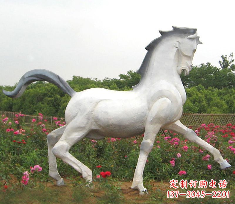 江西公园动物石雕马