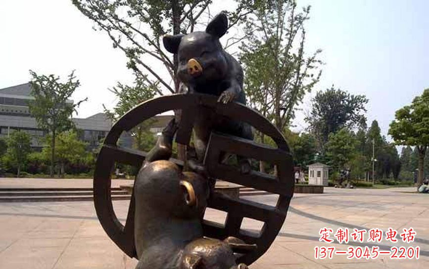 江西公园动物猪铜雕