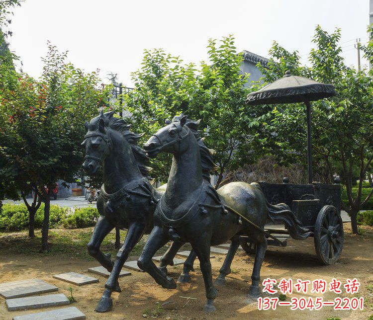 江西风格弥漫的古典马车铜雕