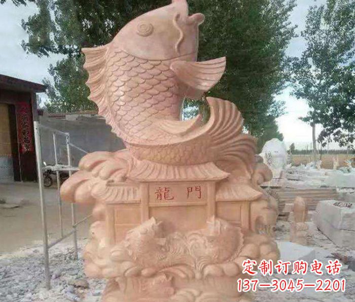 江西公园景观晚霞红石雕鱼喷泉 (2)