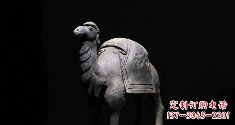 江西公园骆驼动物铜雕 (3)