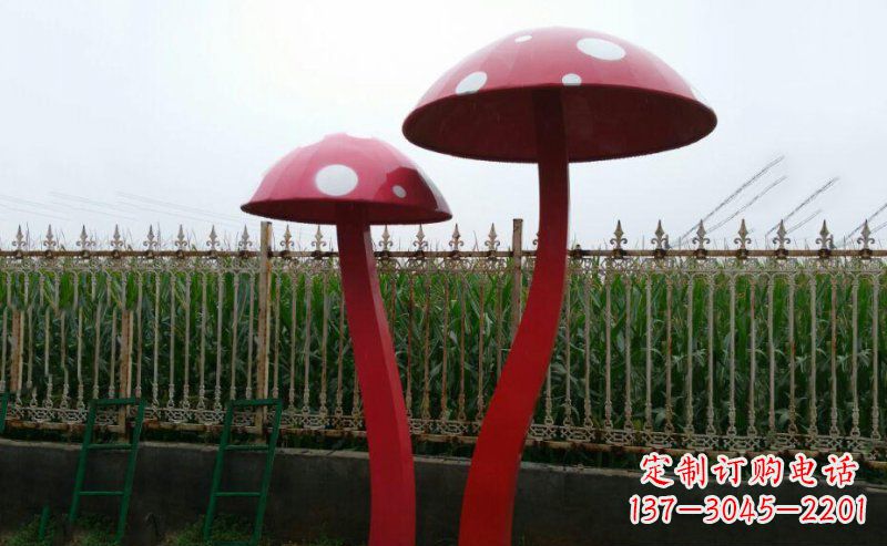 江西精致蘑菇不锈钢雕塑