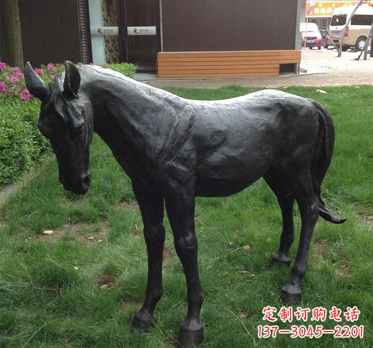 江西大型雕塑装置——马雕塑
