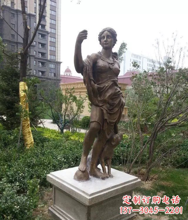 江西西方女性人物铜雕 象征着勇气与力量