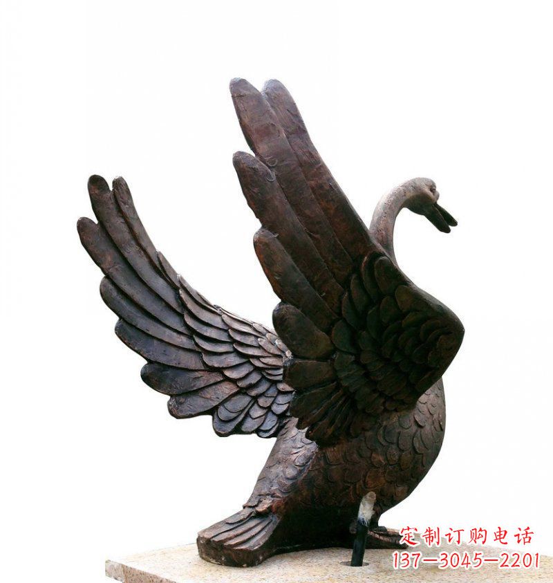 江西欣赏翱翔的天鹅铜雕