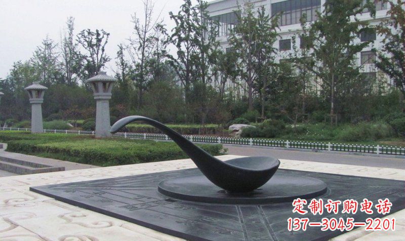江西中领雕塑指南针铜雕——定制你的独特景观