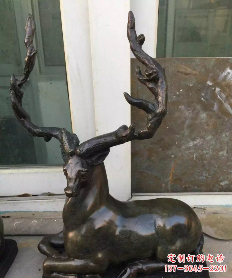 江西铸铜小鹿动物雕塑