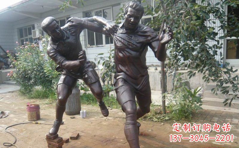 江西领雕塑卓越的足球雕塑技艺