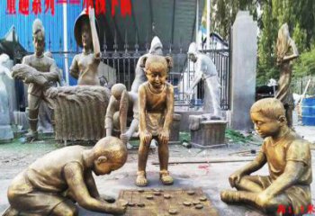 江西铜质童趣儿童下棋雕塑