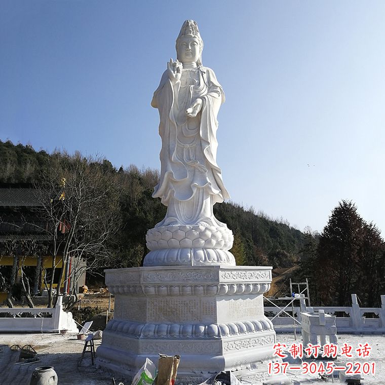 江西公园雍容华贵的观音石雕
