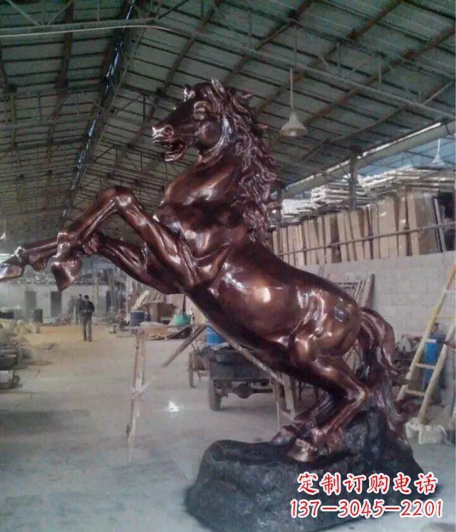 江西中领雕塑出品:铜雕正面奔马