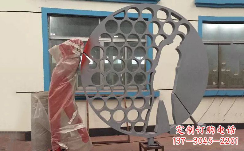 江西中领雕塑-不锈钢高尔夫球雕塑