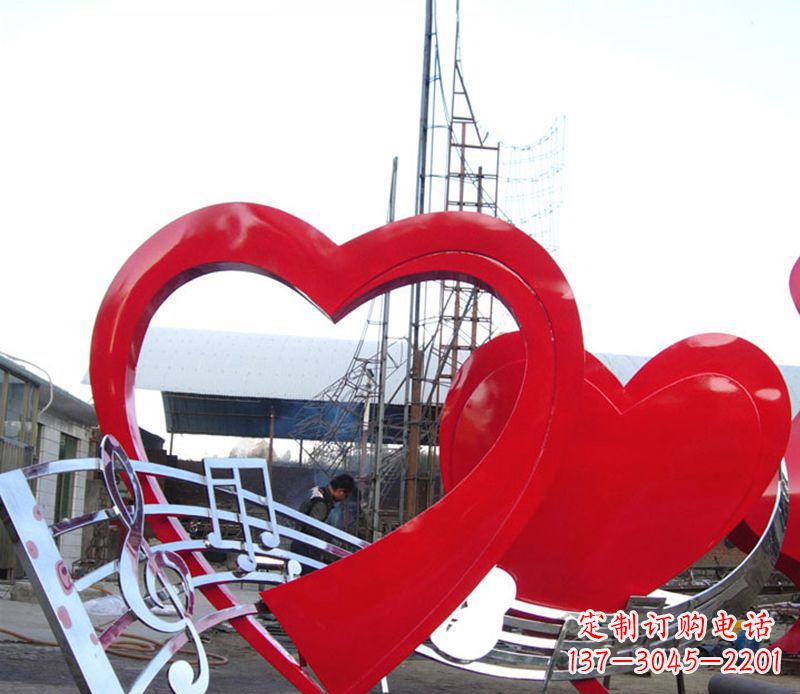 江西中领雕塑:音符桃心景观雕塑,给你的生活带去美妙的旋律