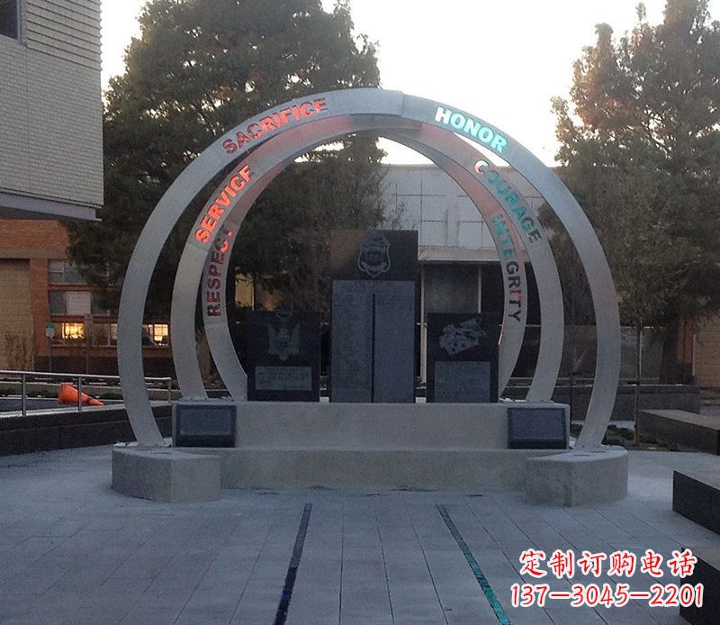 江西创意无限的不锈钢圆环雕塑