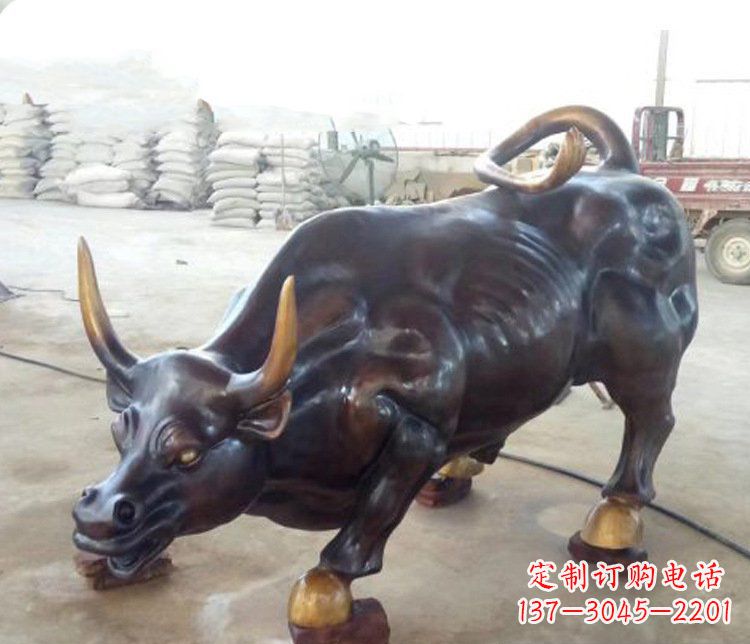 江西牛玻璃钢仿铜动物雕塑-把动物雕塑带入生活