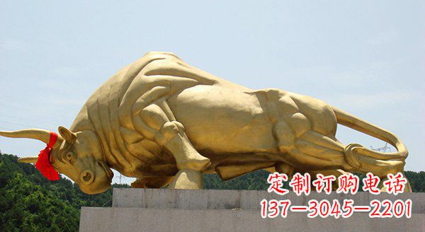 江西广场黄铜奔牛铜雕