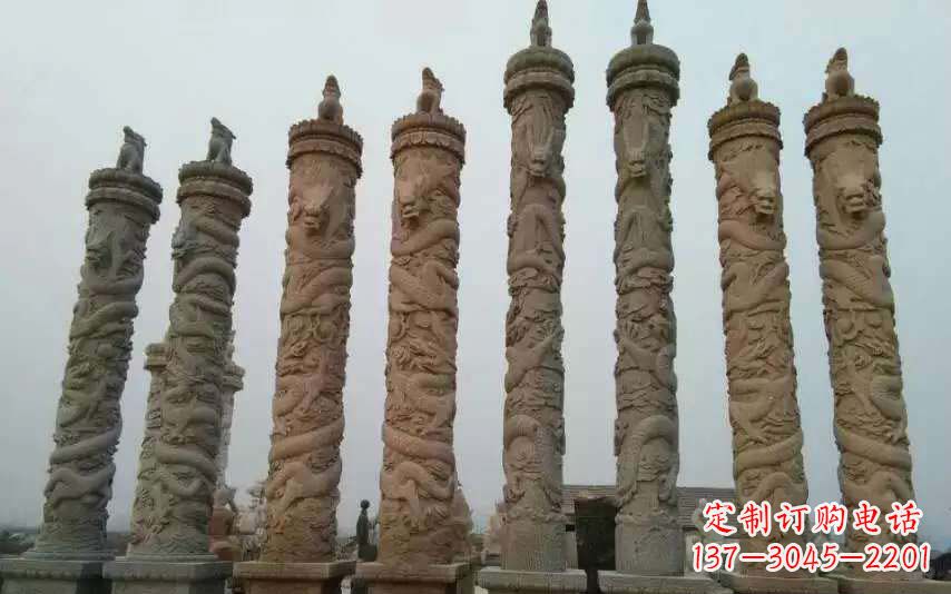 江西风格独特的盘龙石雕